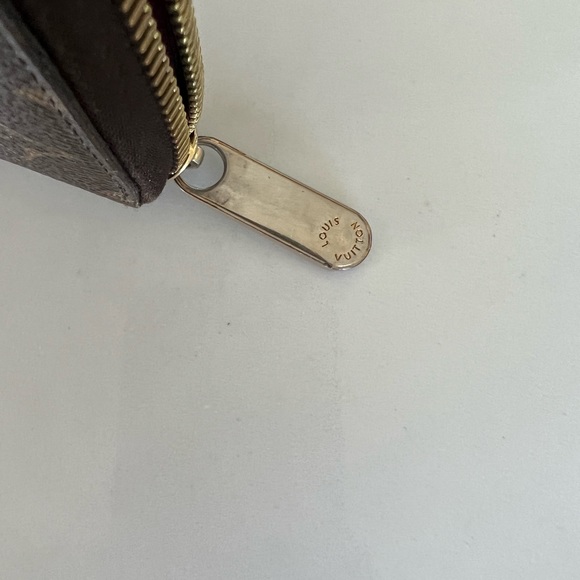 Louis Vuitton Zippy Wallet - Picture 5 of 6
